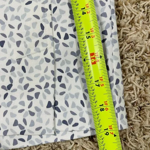 S.C. & CO. Women's Tummy Control Skort Pebble, Size Large (New) - Picture 15 of 16